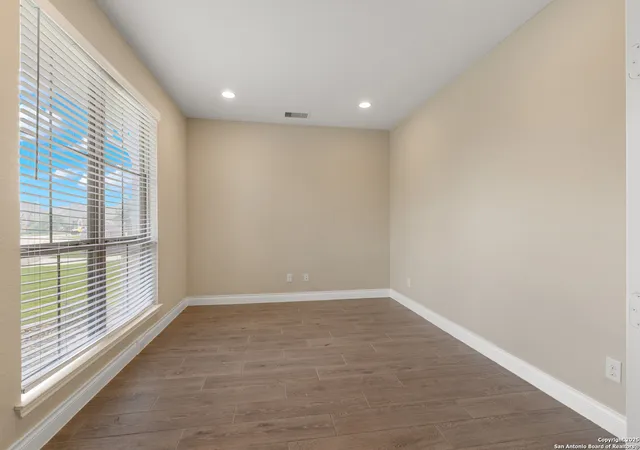 Photo 4 of Sale Pending at 7986 Valley Crst, Boerne, TX 78015 | MLS# 1876962 | Listing updated on 2025-09-27