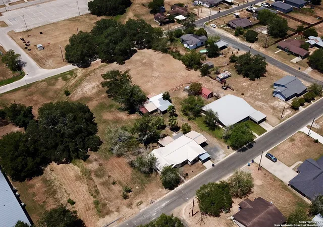 Photo 3 of Single family home for sale at 501 Green Street, Poth, TX 78147 | MLS# 1877031 | Listing updated on 2025-10-13