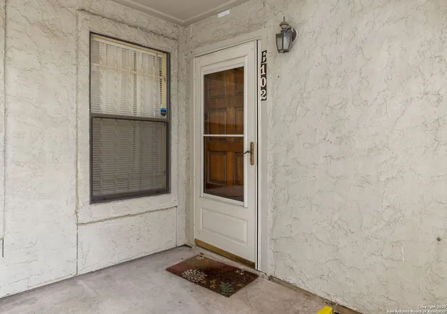 Condo for sale at 5322 Medical Dr #E102, San Antonio, TX 78240 | MLS# 1877092 | Listing updated on 2025-06-30