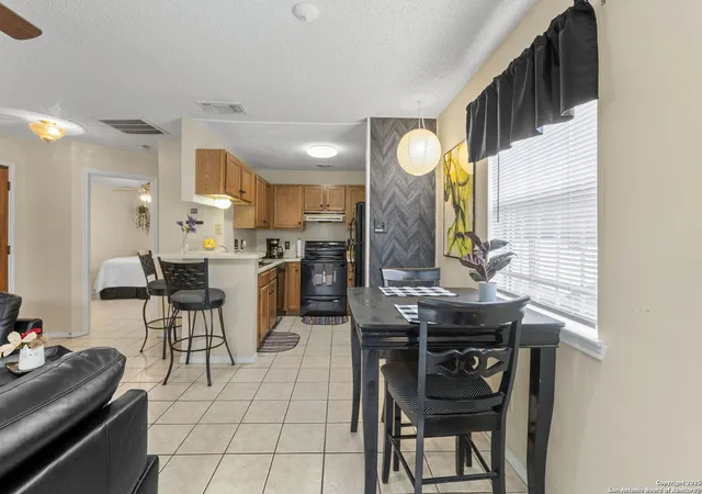 Photo 3 of Condo for sale at 5322 Medical Dr #E102, San Antonio, TX 78240 | MLS# 1877092 | Listing updated on 2025-06-30