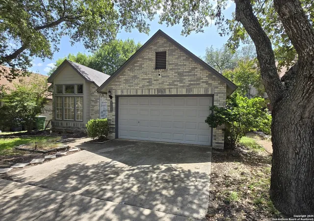 Photo 2 of Single family home for sale at 9323 Chattanooga, San Antonio, TX 78240 | MLS# 1877102 | Listing updated on 2025-11-26