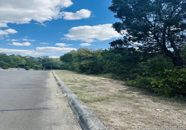 Photo 3 of Sale Pending at 11142 Lago Vista, Helotes, TX 78023 | MLS# 1877261 | Listing updated on 2026-03-23