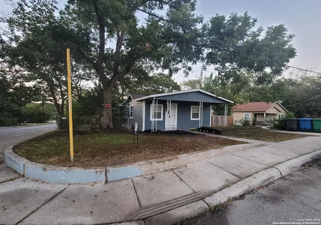 Photo 1 of Single family home for sale at 203 Anderson, San Antonio, TX 78203 | MLS# 1877302 | Listing updated on 2025-06-30