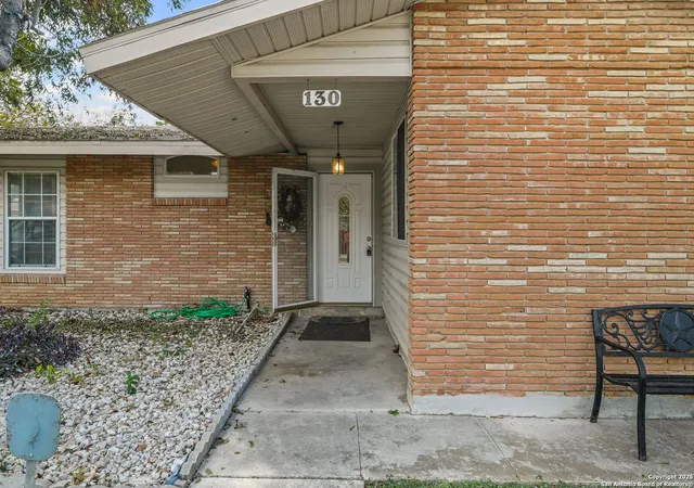 Photo 3 of Sale Pending at 130 Gettysburg, San Antonio, TX 78228 | MLS# 1877355 | Listing updated on 2025-11-09