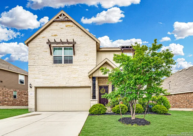 Photo 3 of Sale Pending at 115 Aberdeen, Boerne, TX 78015 | MLS# 1877360 | Listing updated on 2025-10-16