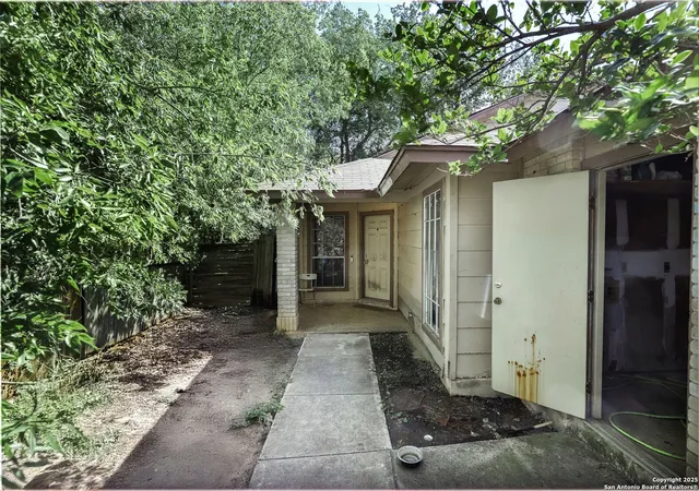 Photo 1 of Multi family home for sale at 5224 Meadow Rise, San Antonio, TX 78250 | MLS# 1877394 | Listing updated on 2025-07-01