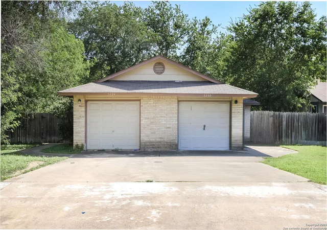 Photo 3 of Multi family home for sale at 5224 Meadow Rise, San Antonio, TX 78250 | MLS# 1877394 | Listing updated on 2025-07-01