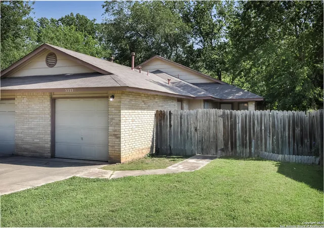 Photo 4 of Multi family home for sale at 5224 Meadow Rise, San Antonio, TX 78250 | MLS# 1877394 | Listing updated on 2025-07-01