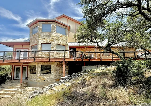 Photo 2 of Single family home for sale at 1795 Falconwood, San Marcos, TX 78666 | MLS# 1877438 | Listing updated on 2025-09-26