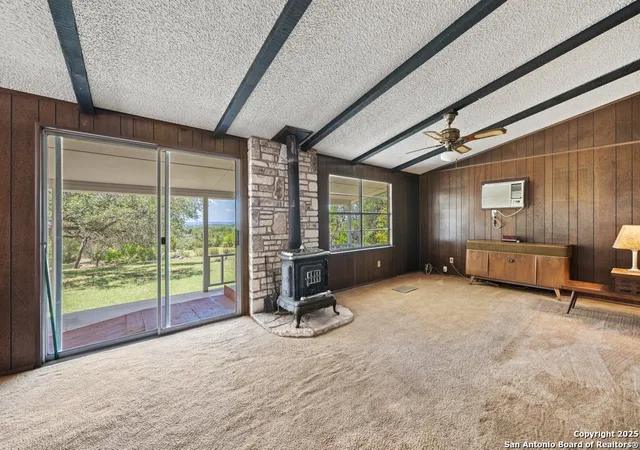 Photo 3 of Sale Pending at 171 Brenda Ln, Canyon Lake, TX 78133 | MLS# 1877493 | Listing updated on 2025-09-10
