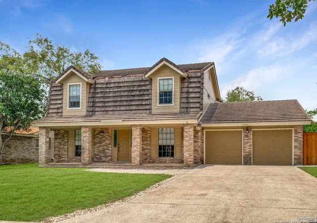 Photo 2 of Sale Pending at 14027 Cedar Ml, San Antonio, TX 78231 | MLS# 1877525 | Listing updated on 2025-10-17