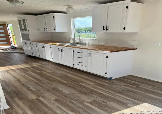Photo 3 of Manufactured home for sale at 21016 Escondido, San Antonio, TX 78264 | MLS# 1877556 | Listing updated on 2026-02-23