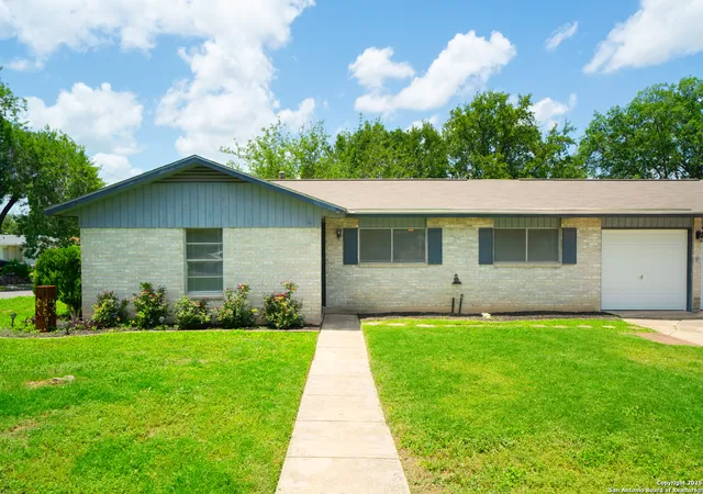 Photo 2 of Sale Pending at 10803 Edgecrest, San Antonio, TX 78217 | MLS# 1877599 | Listing updated on 2026-03-26