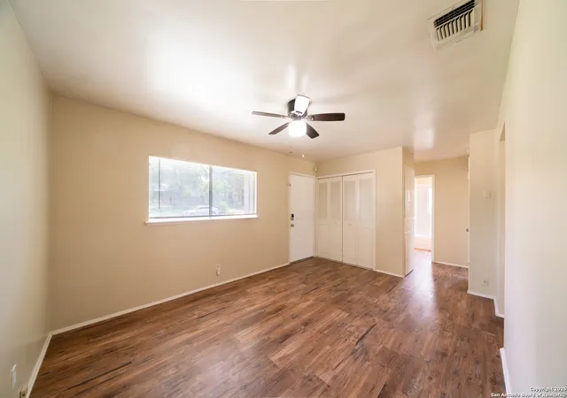 Photo 3 of Sale Pending at 10803 Edgecrest, San Antonio, TX 78217 | MLS# 1877599 | Listing updated on 2026-03-26