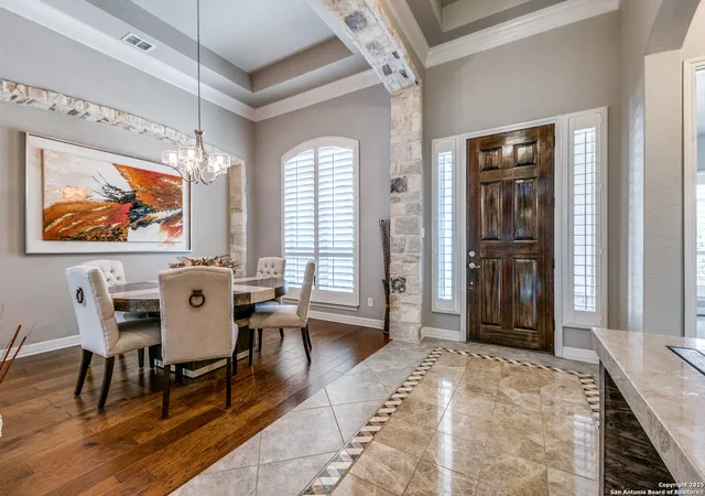 Photo 2 of Sale Pending at 18111 Abingdon Pl, San Antonio, TX 78257 | MLS# 1877680 | Listing updated on 2025-09-25