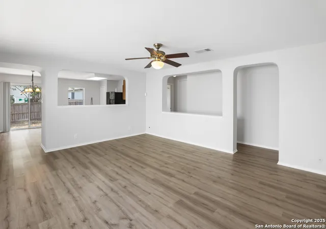 Photo 4 of Single family home for sale at 6214 Higbee Ml, San Antonio, TX 78247 | MLS# 1877693 | Listing updated on 2025-09-07
