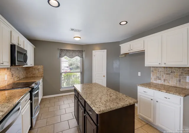 Photo 3 of Sale Pending at 25102 Arrow Glen, San Antonio, TX 78258 | MLS# 1877709 | Listing updated on 2025-10-08