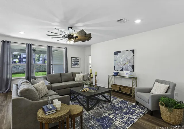 Photo 2 of Single family home for sale at 125 Slenderleaf, Marble Falls, TX 78654 | MLS# 1877766 | Listing updated on 2026-03-07