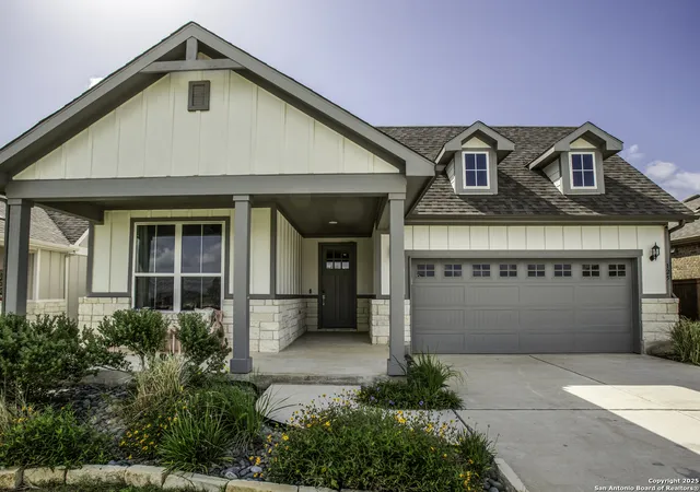 Photo 1 of Single family home for sale at 125 Slenderleaf, Marble Falls, TX 78654 | MLS# 1877766 | Listing updated on 2026-03-07