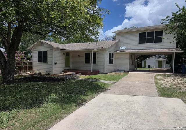 Photo 1 of Sale Pending at 725 Aransas, San Antonio, TX 78210 | MLS# 1877824 | Listing updated on 2025-12-31