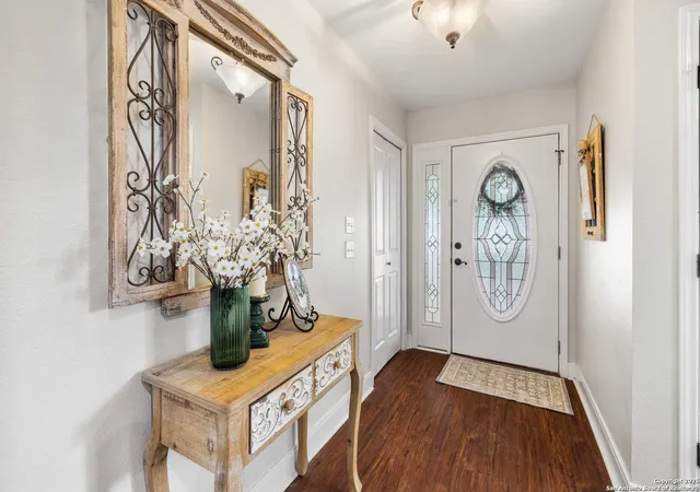 Photo 1 of Sale Pending at 118 Sandlewood, Kerrville, TX 78028 | MLS# 1877941 | Listing updated on 2025-09-12