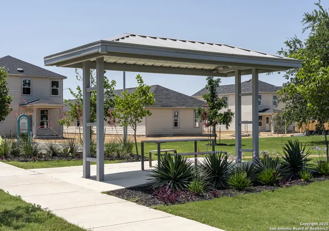 Photo 4 of Sale Pending at 4819 Pico St, San Antonio, TX 78222 | MLS# 1878047 | Listing updated on 2025-10-22