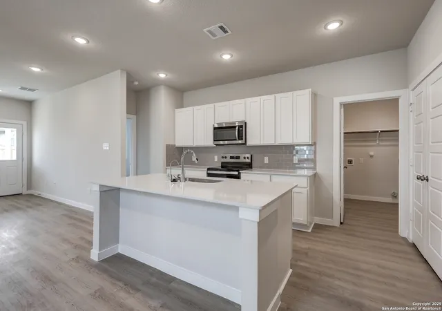 5th image of 4303 Clarisse Street, New Braunfels, TX 78130 | MLS# 1878062