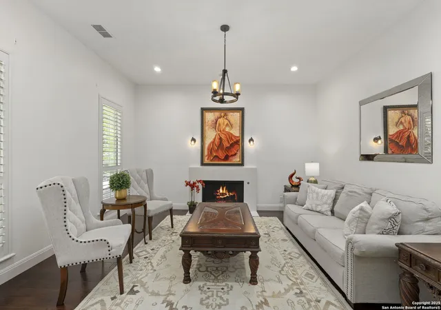 Photo 4 of Sale Pending at 17311 Fountain Blf, San Antonio, TX 78248 | MLS# 1878077 | Listing updated on 2025-10-04