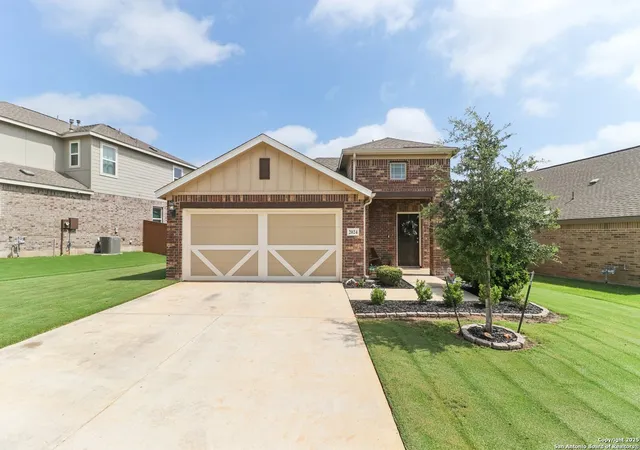2nd image of 2024 Cowan, New Braunfels, TX 78132 | MLS# 1878089