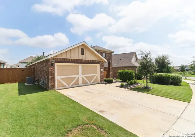 4th image of 2024 Cowan, New Braunfels, TX 78132 | MLS# 1878089