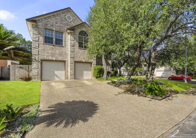 2nd image of 11 Yateswood, San Antonio, TX 78248 | MLS# 1878091