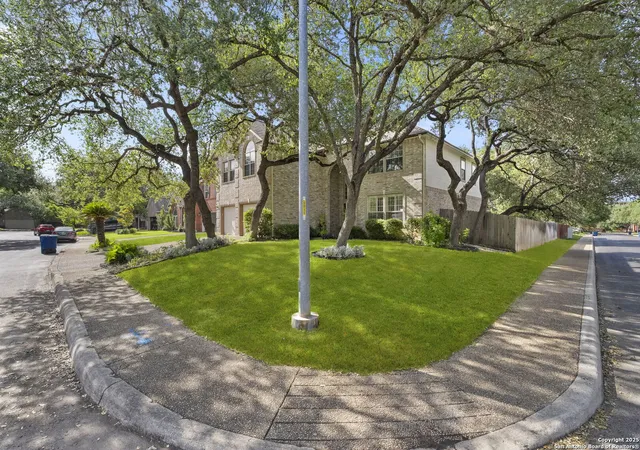 3rd image of 11 Yateswood, San Antonio, TX 78248 | MLS# 1878091