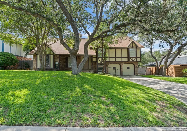 Homes for sale in San Antonio, TX | 11627 Whisper Dew St, San Antonio, TX 78230 | MLS# 1878117