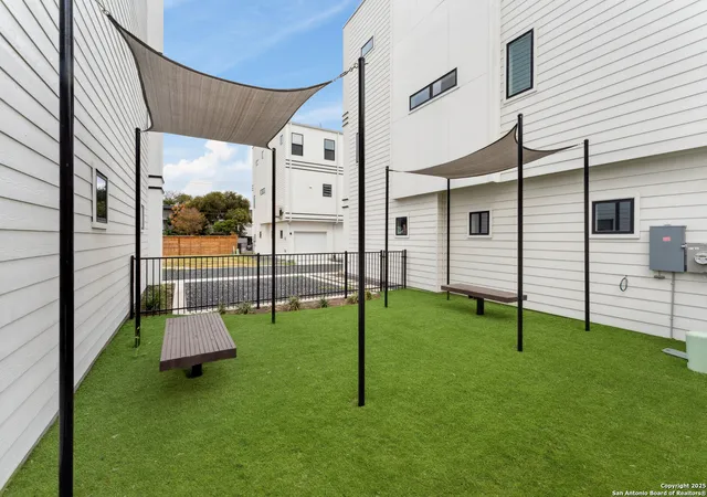 Homes for sale in San Antonio, TX | 1735 W Gramercy #UNIT 302, San Antonio, TX 78201 | MLS# 1878119
