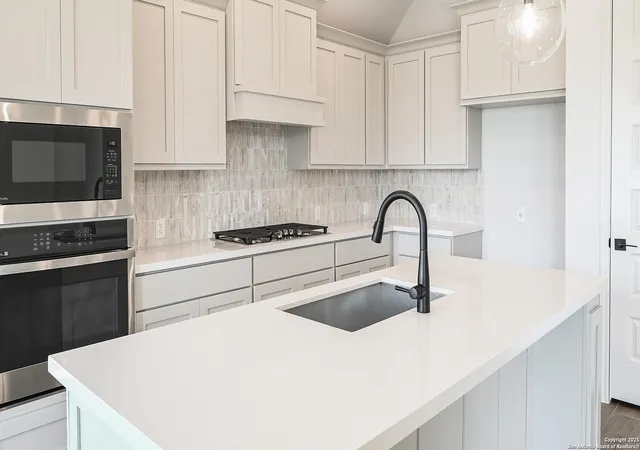 3rd image of 1801 Field Brook, Seguin, TX 78155 | MLS# 1878141