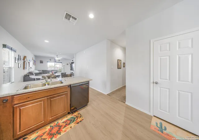 4th image of 13115 Heathers Reef, Saint Hedwig, TX 78152 | MLS# 1878244