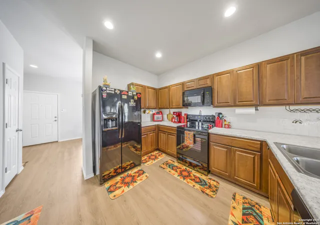 2nd image of 13115 Heathers Reef, Saint Hedwig, TX 78152 | MLS# 1878244