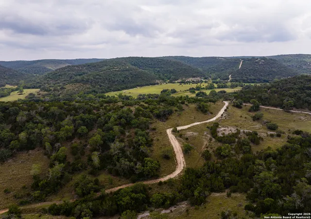 Photo 4 of House for sale at 1634 Mickle Creek, Medina, TX 78005 | MLS# 1878278 | Listing updated on 2026-06-24
