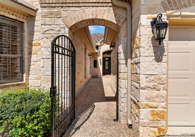 Photo 2 of Sale Pending at 7 Grantham, San Antonio, TX 78257 | MLS# 1878434 | Listing updated on 2025-09-25