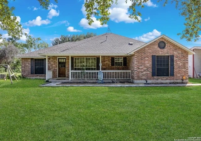 Photo 1 of Single family home for sale at 15563 S Skaggs, Atascosa, TX 78002 | MLS# 1878478 | Listing updated on 2025-10-10