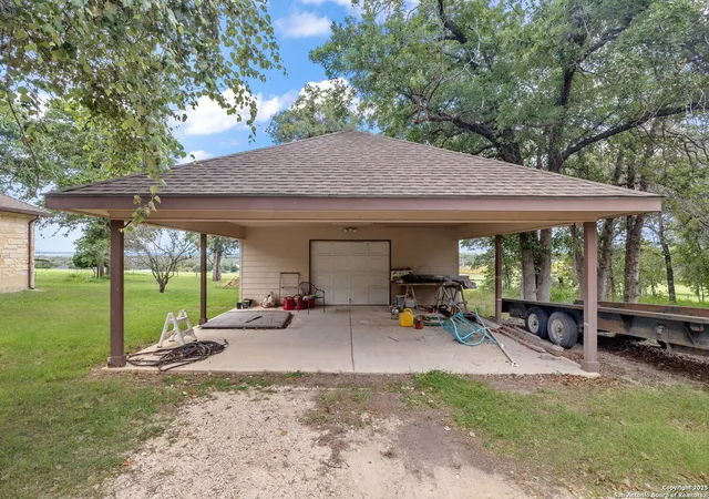 3rd image of 173 Great Oaks, La Vernia, TX 78121 | MLS# 1878481
