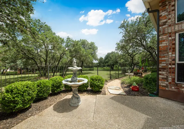 Photo 3 of Manufactured home for sale at 4 Horns Cross, San Antonio, TX 78257 | MLS# 1878580 | Listing updated on 2025-11-16