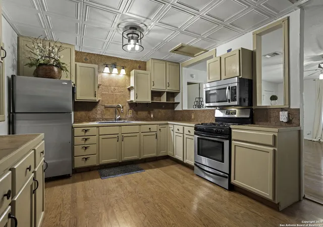 5th image of 18218 Scenic Loop, Helotes, TX 78023 | MLS# 1878637