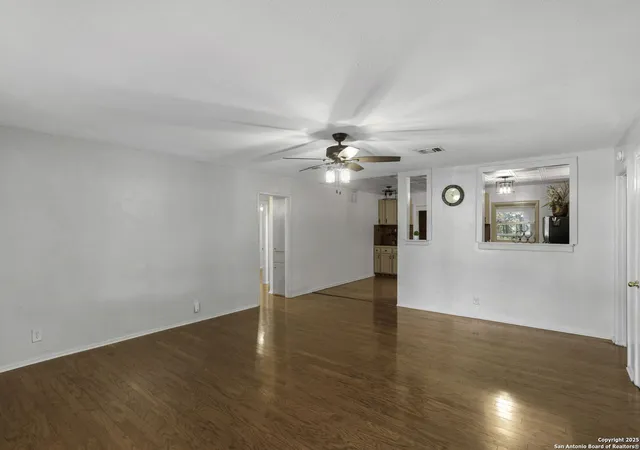4th image of 18218 Scenic Loop, Helotes, TX 78023 | MLS# 1878637