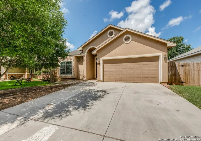 Photo 2 of Single family home for sale at 14411 Corral, Elmendorf, TX 78112 | MLS# 1878782 | Listing updated on 2025-12-23
