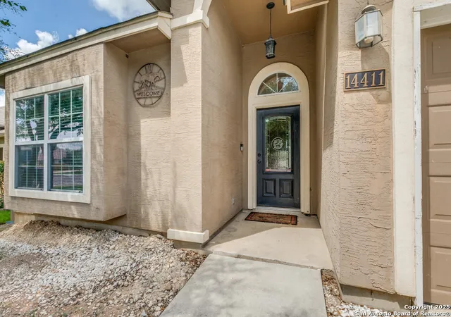 Photo 3 of Single family home for sale at 14411 Corral, Elmendorf, TX 78112 | MLS# 1878782 | Listing updated on 2025-12-23