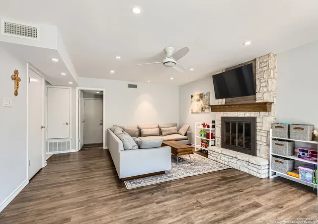 4th image of 14339 Hill Prince, San Antonio, TX 78248 | MLS# 1878802