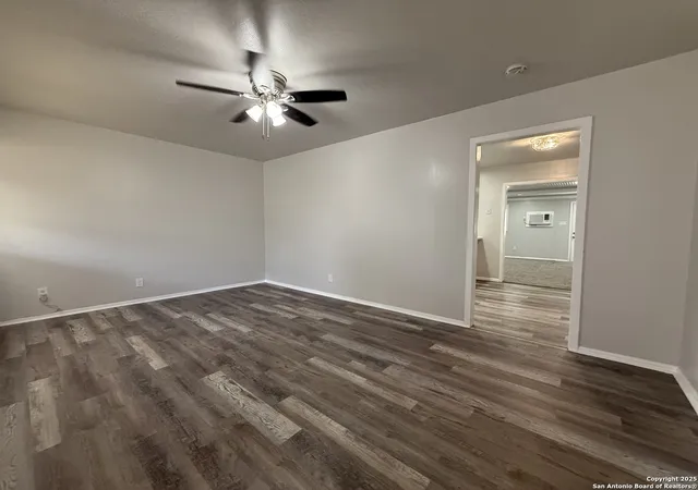Photo 4 of Sale Pending at 1927 Arroya Vista, San Antonio, TX 78213 | MLS# 1879065 | Listing updated on 2025-11-03