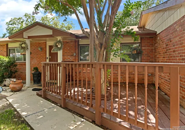 Photo 3 of Sale Pending at 10811 Briarway, San Antonio, TX 78217 | MLS# 1879150 | Listing updated on 2026-02-13