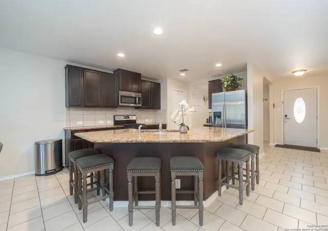 3rd image of 270 Elisabeth Run, San Antonio, TX 78253 | MLS# 1879152